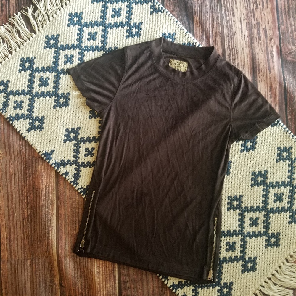 Brooklyn Laundry • Zipper Top